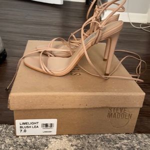 Fabulous Steve Madden blush heels